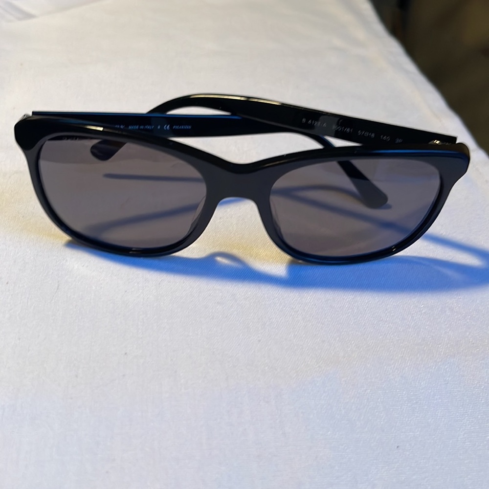 BURBERRY POLARIZED 4123-A 3001 57 18 140 Men’s full frame black with gray lenses - Picture 2 of 8